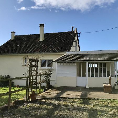 Gite Cottage Chaleureux En Pleine Campagne Vue Sur Les Monts Et Forets Et Le Chateau De Carrouges Kültér fotó